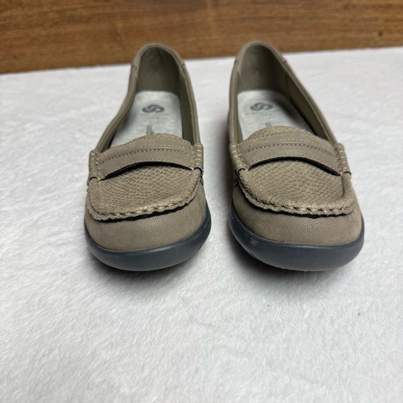 Cloudsteppers by Clark’s  Casual Loafers in Sage size 6 NWOB - Picture 8 of 8